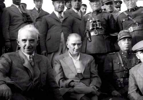 ATATÜRKÜN ÇALIŞMA ARKADAŞLARI