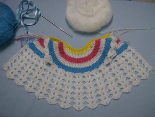 Yakadan Baslama Bahar Bebek Yelegi Resimli Anlatim 2015 Alinti Crochet Tricot Layette