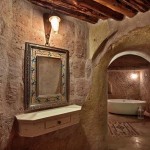 kapadokya-oykuevi-otel-balayi-suiti-beyaz-oda-banyo