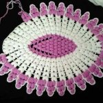 lila-beyaz-oval-orgu-banyo-lif-modeli