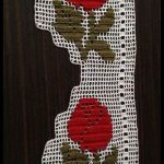 kirmizi-gullu-byali-dantel