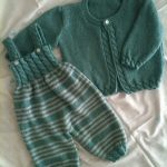 yesil-orgu-tulumlu-bebek-hirka
