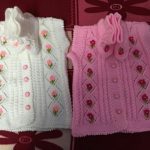 patikli-pembe-beyaz-cocuk-yelekleri