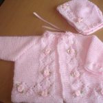 gul-nakisi-ciceklerle-orgu-bebek-pembe-hirka