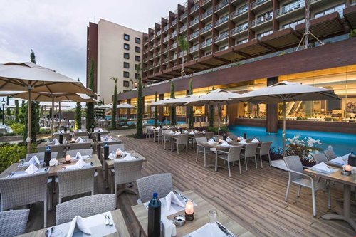 Kibris-Concorde-Luxury-Resort-restaurant
