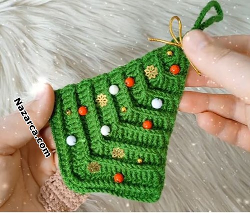 Crochet- christmas- tree